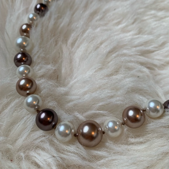 Pearl Necklace - Picture 1 of 4